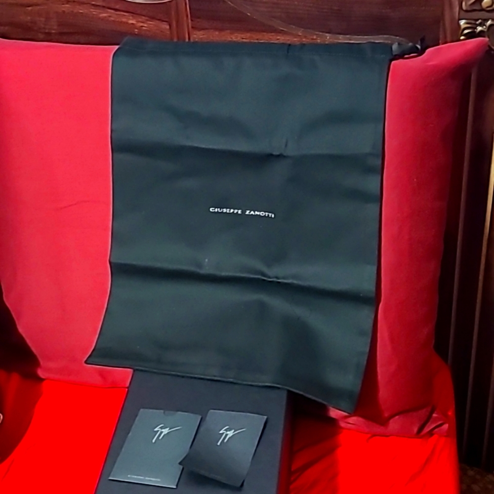 GIUSEPPE ZANOTTI DUST BAG